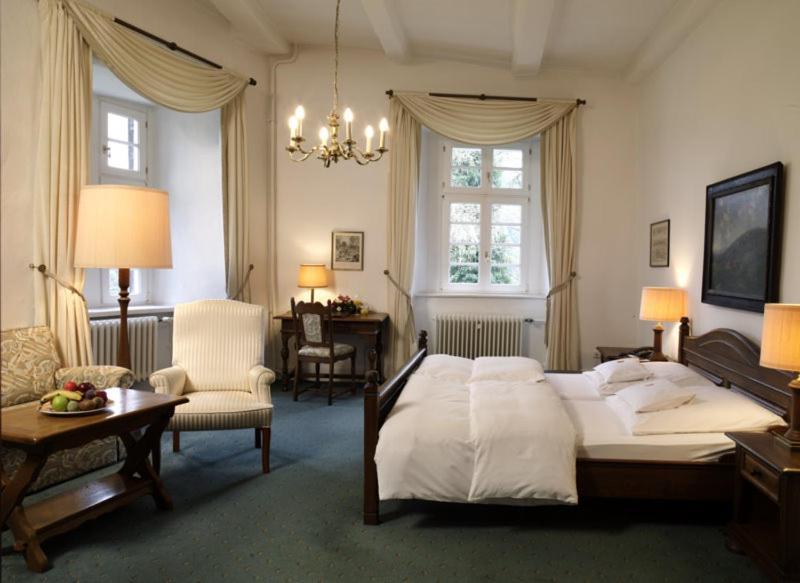 Hotel Und Restaurant Burg Schnellenberg อัทเทินดอร์น ภายนอก รูปภาพ