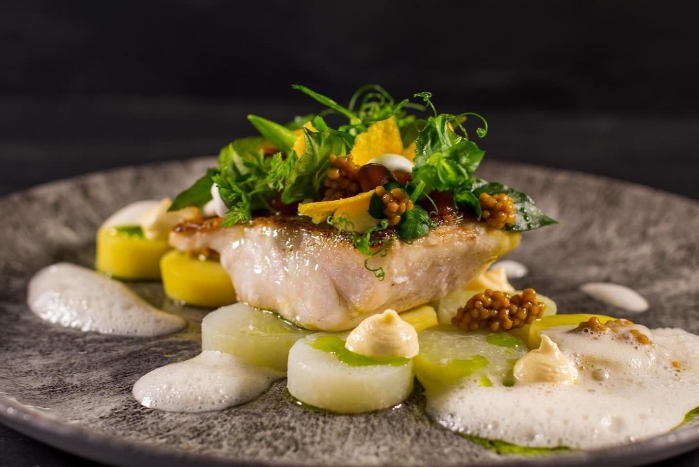 Hotel Und Restaurant Burg Schnellenberg อัทเทินดอร์น ภายนอก รูปภาพ
