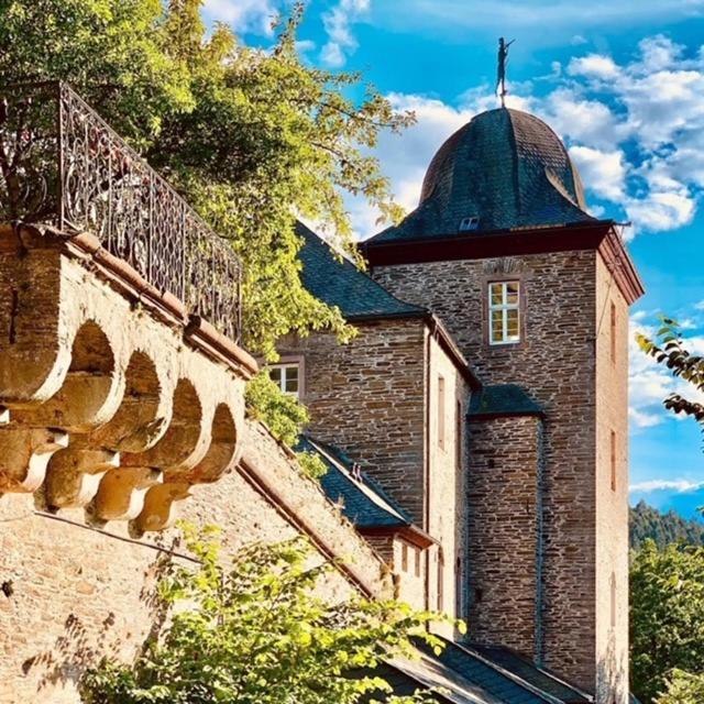 Hotel Und Restaurant Burg Schnellenberg อัทเทินดอร์น ภายนอก รูปภาพ